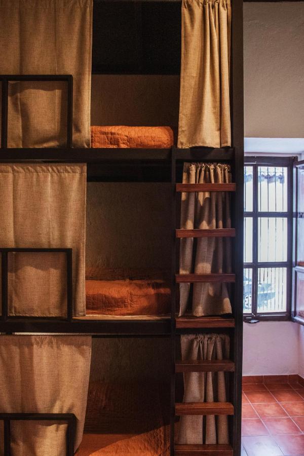 אנטיגואה גואטמלה Flore Hostel מראה חיצוני תמונה